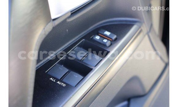 Acheter Import Voiture Toyota Land Cruiser Noir à Import - Dubai, East Mahé Acheter Import Voiture Toyota Land Cruiser Noir à Import - Dubai, East Mahé