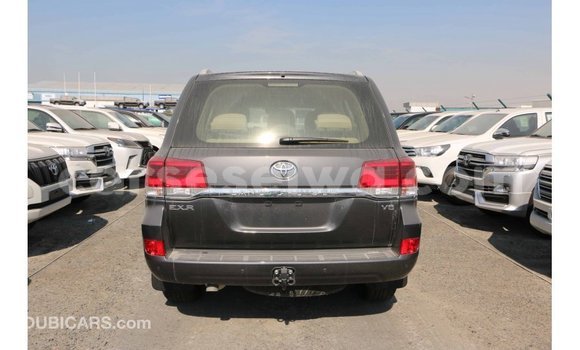 Acheter Import Voiture Toyota Land Cruiser Noir à Import - Dubai, East Mahé Acheter Import Voiture Toyota Land Cruiser Noir à Import - Dubai, East Mahé