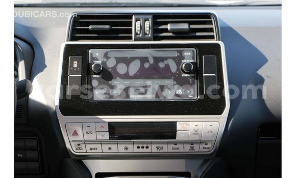 Acheter Import Voiture Toyota Prado Blanc à Import - Dubai, East Mahé Acheter Import Voiture Toyota Prado Blanc à Import - Dubai, East Mahé