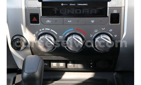 Acheter Import Voiture Toyota Tundra Blanc à Import - Dubai, East Mahé Acheter Import Voiture Toyota Tundra Blanc à Import - Dubai, East Mahé