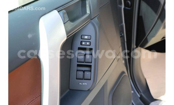 Acheter Import Voiture Toyota Prado Noir à Import - Dubai, East Mahé Acheter Import Voiture Toyota Prado Noir à Import - Dubai, East Mahé