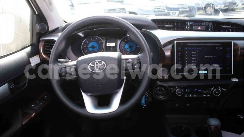 Big with watermark toyota hilux east mahe import dubai 5665