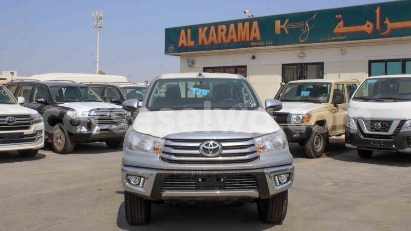 Big with watermark toyota hilux east mahe import dubai 5666