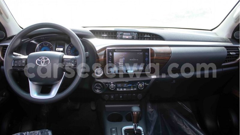 Big with watermark toyota hilux east mahe import dubai 5666