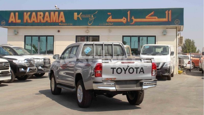 Big with watermark toyota hilux east mahe import dubai 5666