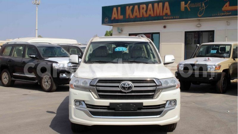 Big with watermark toyota land cruiser east mahe import dubai 5667