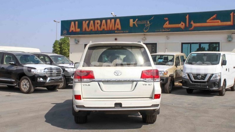 Big with watermark toyota land cruiser east mahe import dubai 5667