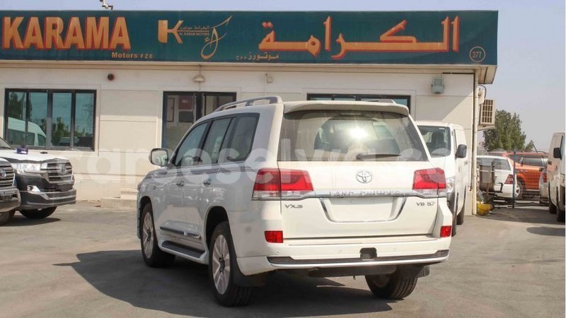 Big with watermark toyota land cruiser east mahe import dubai 5667