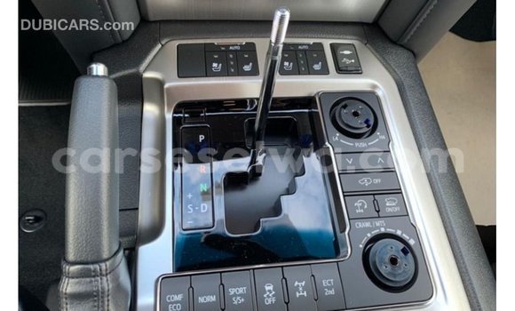 Buy Import Toyota Land Cruiser Black Car in Import - Dubai in East Mahé Buy Import Toyota Land Cruiser Black Car in Import - Dubai in East Mahé