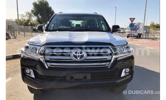 Buy Import Toyota Land Cruiser Black Car in Import - Dubai in East Mahé Buy Import Toyota Land Cruiser Black Car in Import - Dubai in East Mahé