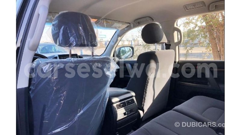 Big with watermark toyota land cruiser east mahe import dubai 5671