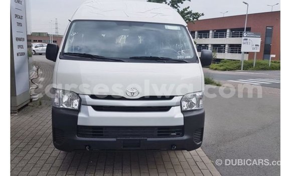 Buy Import Toyota Hiace White Car in Import - Dubai in East Mahé Buy Import Toyota Hiace White Car in Import - Dubai in East Mahé