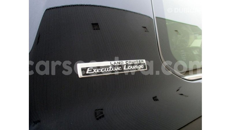 Big with watermark toyota land cruiser east mahe import dubai 5686