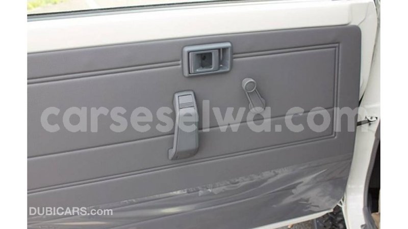 Big with watermark toyota land cruiser east mahe import dubai 5687