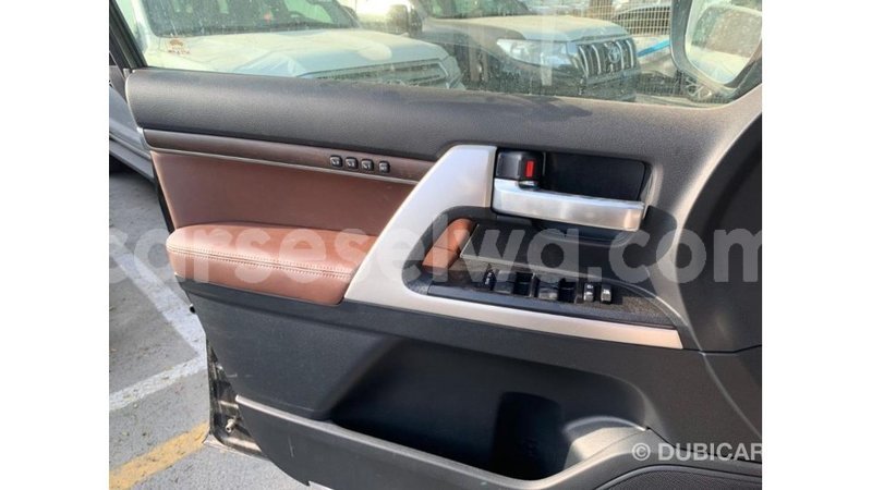 Big with watermark toyota land cruiser east mahe import dubai 5689