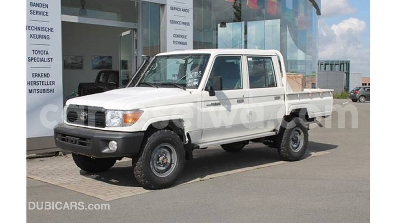 Big with watermark toyota land cruiser east mahe import dubai 5691