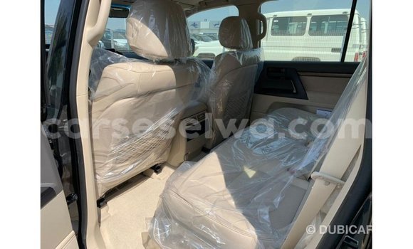 Buy Import Toyota Land Cruiser Black Car in Import - Dubai in East Mahé Buy Import Toyota Land Cruiser Black Car in Import - Dubai in East Mahé