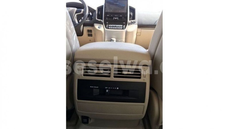 Big with watermark toyota land cruiser east mahe import dubai 5696