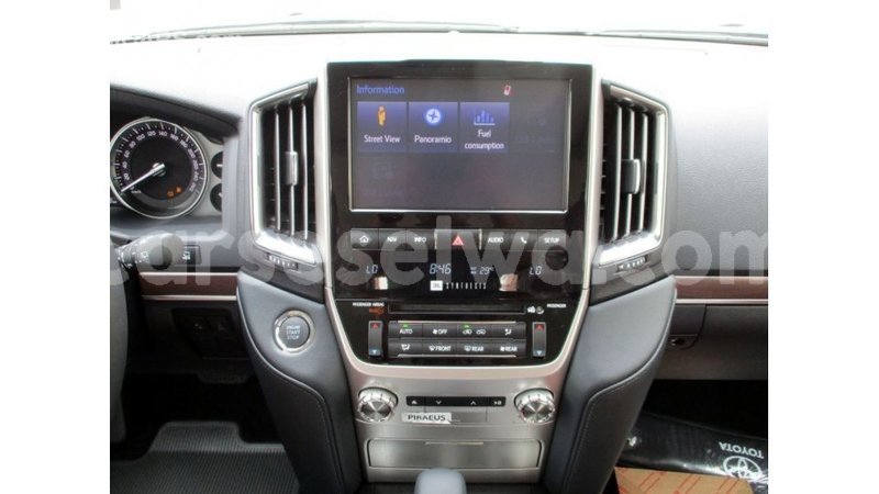 Big with watermark toyota land cruiser east mahe import dubai 5698