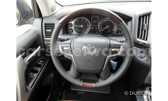 Buy Import Toyota Land Cruiser Black Car in Import - Dubai in East Mahé Buy Import Toyota Land Cruiser Black Car in Import - Dubai in East Mahé