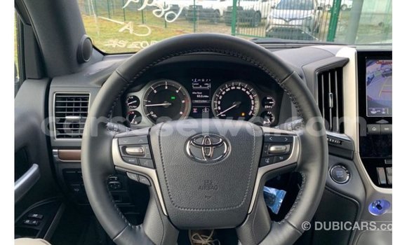 Buy Import Toyota Land Cruiser Black Car in Import - Dubai in East Mahé Buy Import Toyota Land Cruiser Black Car in Import - Dubai in East Mahé