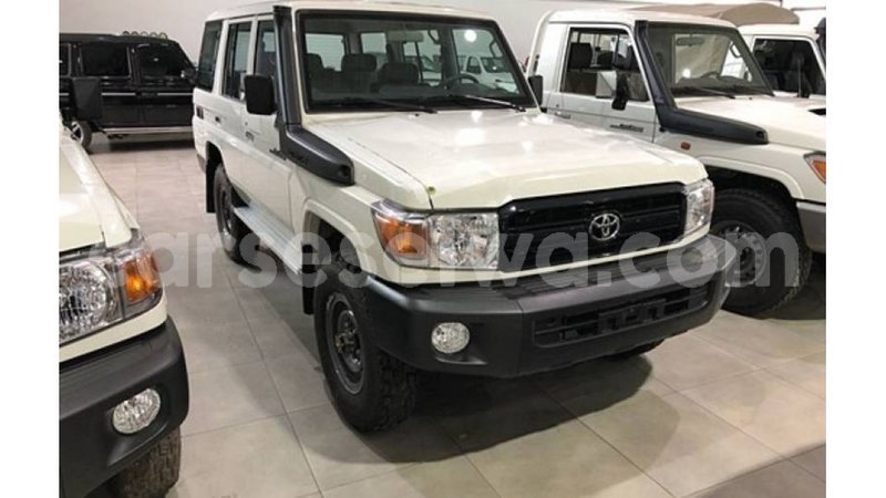 Big with watermark toyota land cruiser east mahe import dubai 5703