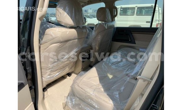 Buy Import Toyota Land Cruiser Black Car in Import - Dubai in East Mahé Buy Import Toyota Land Cruiser Black Car in Import - Dubai in East Mahé