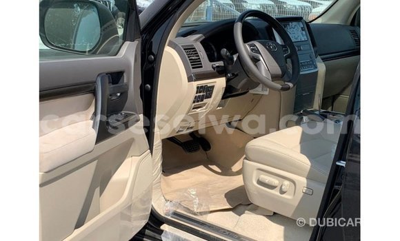 Buy Import Toyota Land Cruiser Black Car in Import - Dubai in East Mahé Buy Import Toyota Land Cruiser Black Car in Import - Dubai in East Mahé