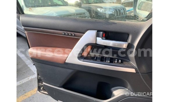 Buy Import Toyota Land Cruiser Black Car in Import - Dubai in East Mahé Buy Import Toyota Land Cruiser Black Car in Import - Dubai in East Mahé