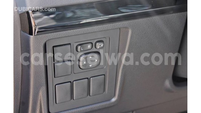 Big with watermark toyota prado east mahe import dubai 5707