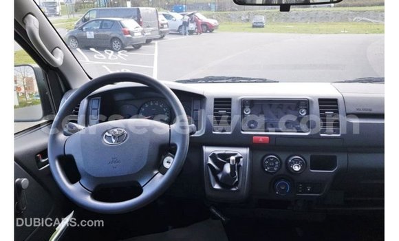 Buy Import Toyota Hiace White Car in Import - Dubai in East Mahé Buy Import Toyota Hiace White Car in Import - Dubai in East Mahé