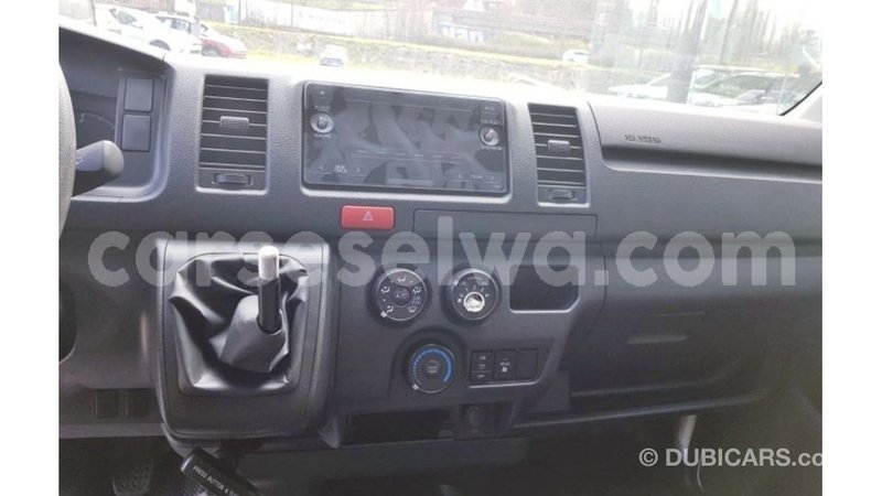 Big with watermark toyota hiace east mahe import dubai 5708