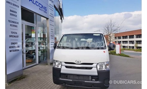 Buy Import Toyota Hiace White Car in Import - Dubai in East Mahé Buy Import Toyota Hiace White Car in Import - Dubai in East Mahé