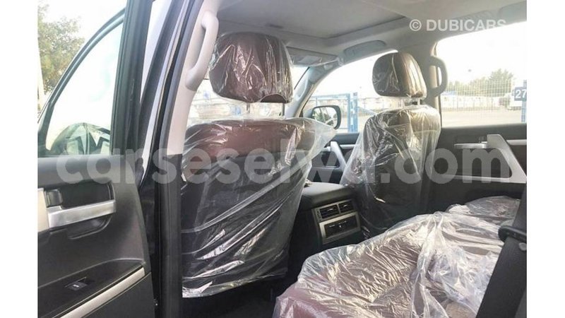Big with watermark toyota land cruiser east mahe import dubai 5709