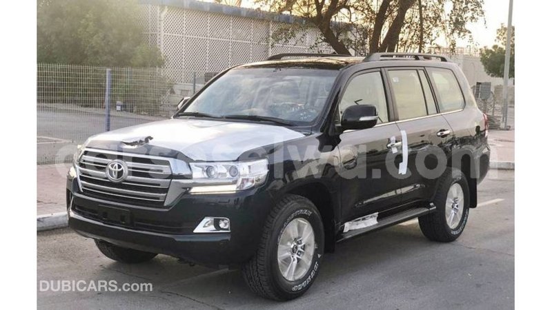 Big with watermark toyota land cruiser east mahe import dubai 5709