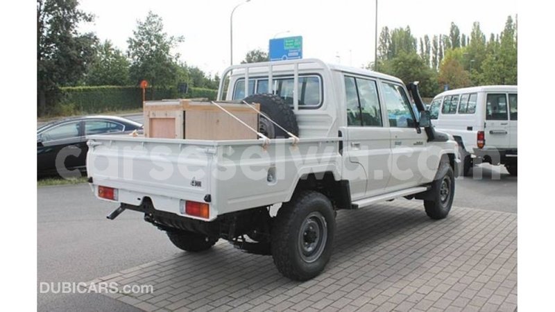 Big with watermark toyota land cruiser east mahe import dubai 5710