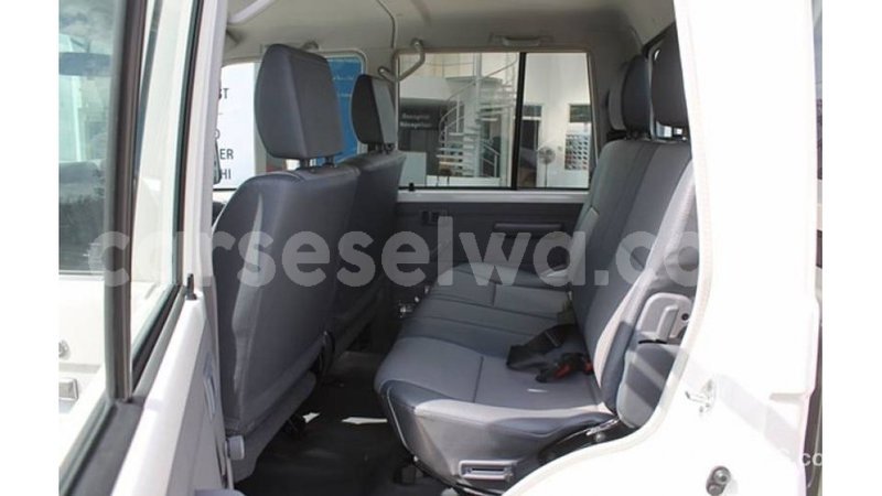 Big with watermark toyota land cruiser east mahe import dubai 5710