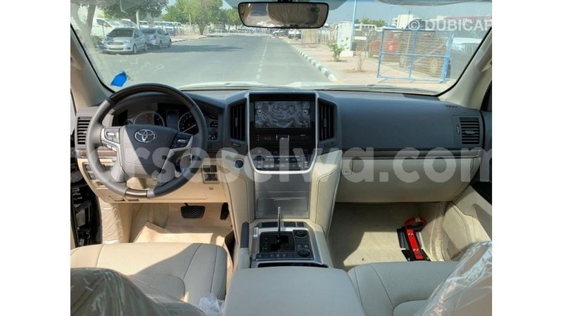 Big with watermark toyota land cruiser east mahe import dubai 5711