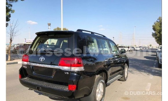 Buy Import Toyota Land Cruiser Black Car in Import - Dubai in East Mahé Buy Import Toyota Land Cruiser Black Car in Import - Dubai in East Mahé