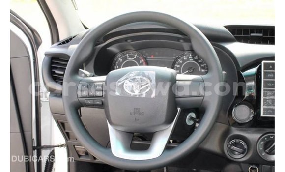 Buy Import Toyota Hilux White Car in Import - Dubai in East Mahé Buy Import Toyota Hilux White Car in Import - Dubai in East Mahé