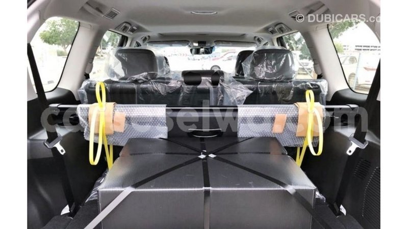 Big with watermark toyota prado east mahe import dubai 5717