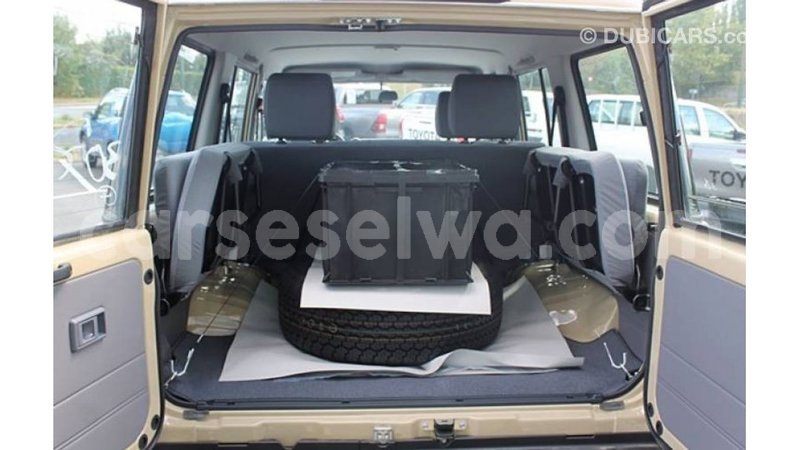 Big with watermark toyota land cruiser east mahe import dubai 5718