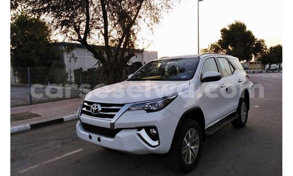 Buy Import Toyota Fortuner White Car in Import - Dubai in East Mahé Buy Import Toyota Fortuner White Car in Import - Dubai in East Mahé