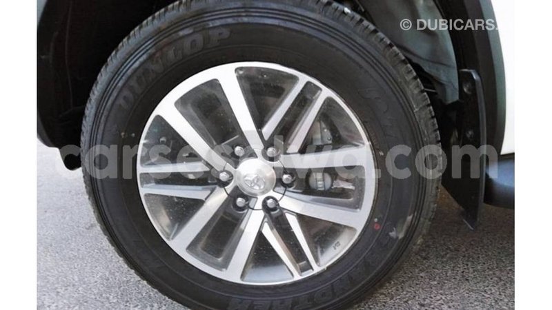 Big with watermark toyota fortuner east mahe import dubai 5719