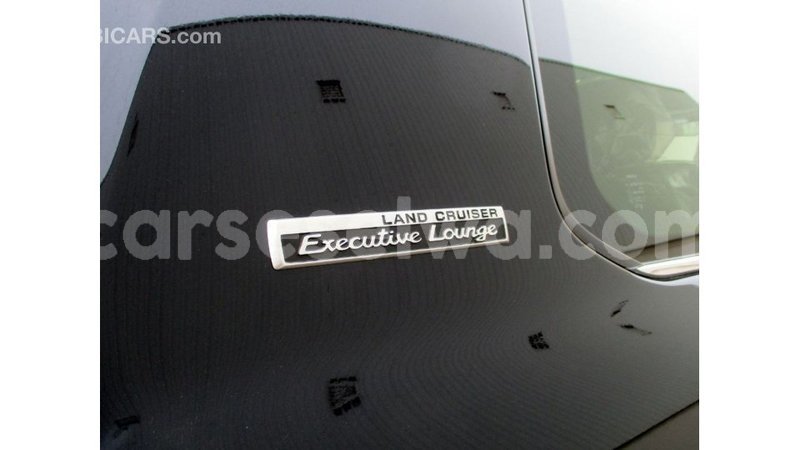 Big with watermark toyota land cruiser east mahe import dubai 5725