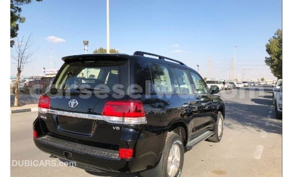 Buy Import Toyota Land Cruiser Black Car in Import - Dubai in East Mahé Buy Import Toyota Land Cruiser Black Car in Import - Dubai in East Mahé
