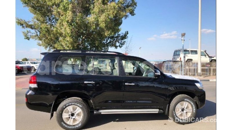 Big with watermark toyota land cruiser east mahe import dubai 5727
