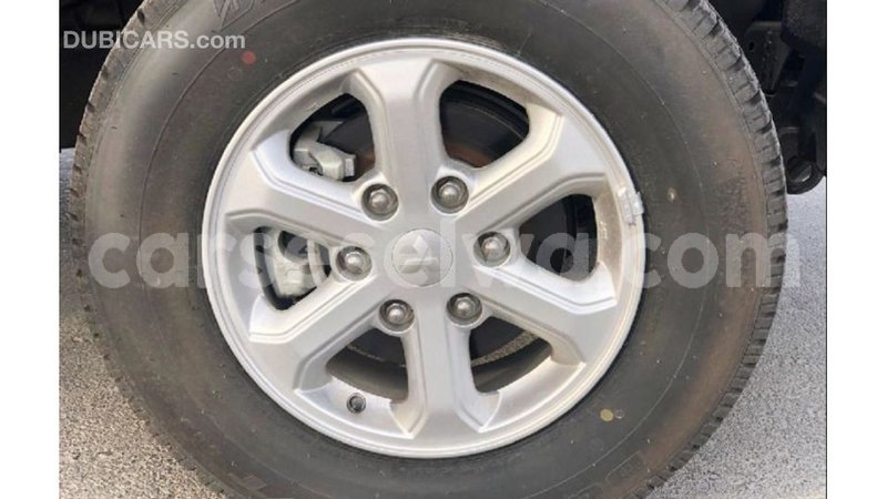 Big with watermark mitsubishi l200 east mahe import dubai 5732