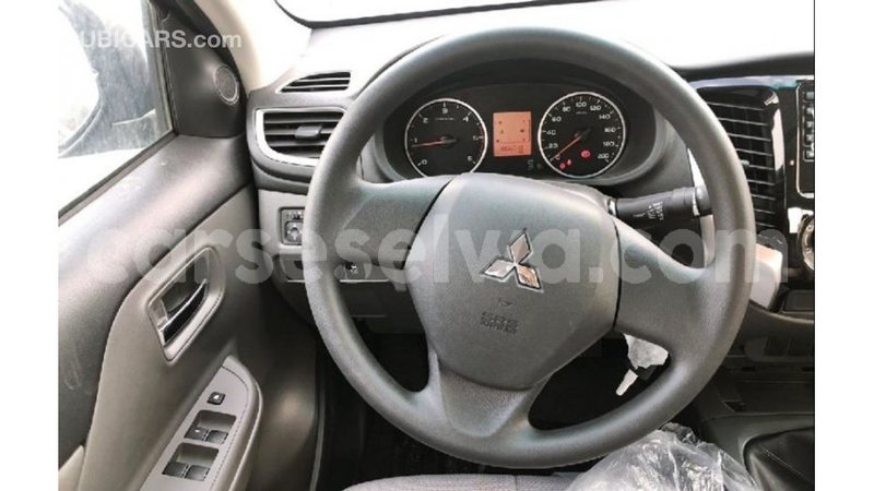 Big with watermark mitsubishi l200 east mahe import dubai 5732