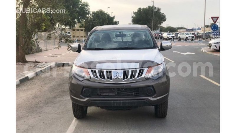 Big with watermark mitsubishi l200 east mahe import dubai 5732